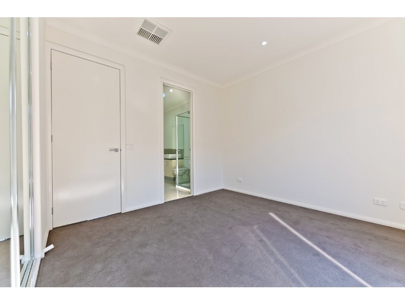 6/35-37 Fitzpatrick drive, Altona Meadows VIC 3028