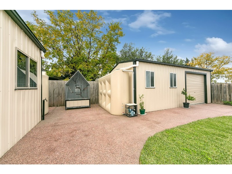 120 Thames Blvd, Tarneit VIC 3029