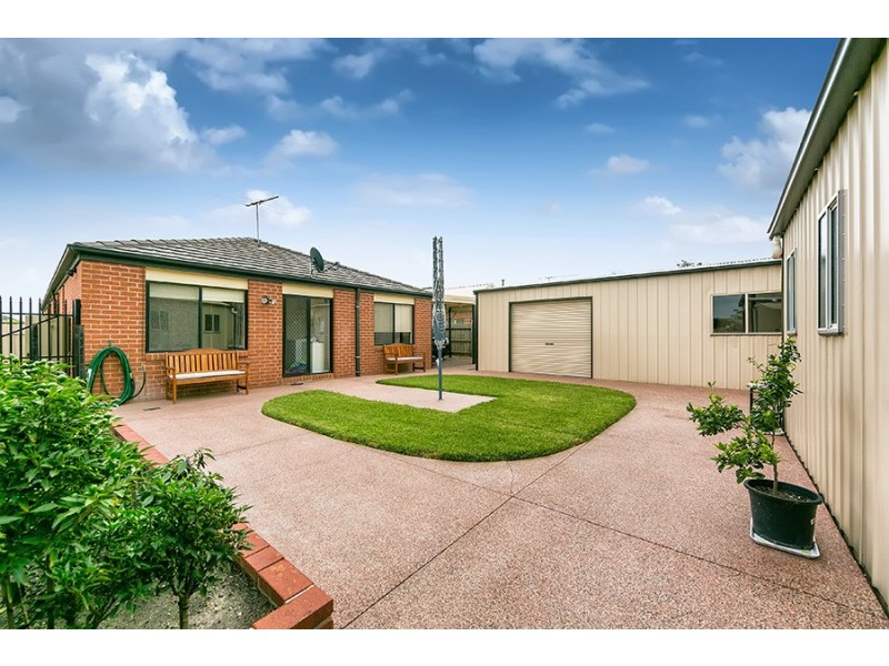 120 Thames Blvd, Tarneit VIC 3029
