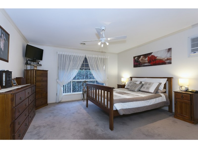 14 Gleneagles Ave, Tarneit VIC 3029