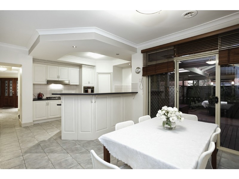 11 River Run Drive, Werribee VIC 3030