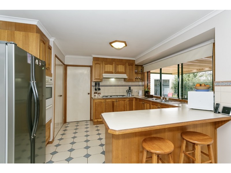 18 Karinya Close, Werribee VIC 3030