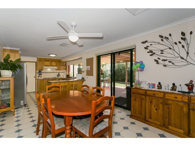 18 Karinya Close, Werribee VIC 3030