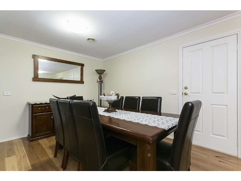 4 Anna Crt, Werribee VIC 3030