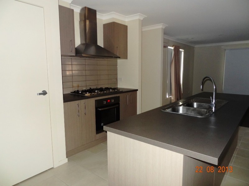 73 Ronald Road, Truganina VIC 3029