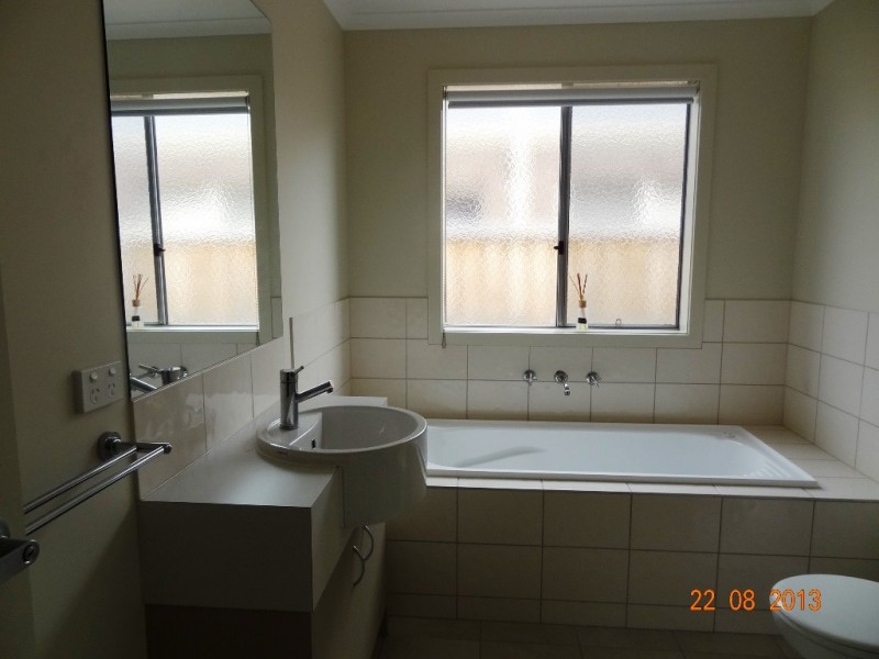 73 Ronald Road, Truganina VIC 3029