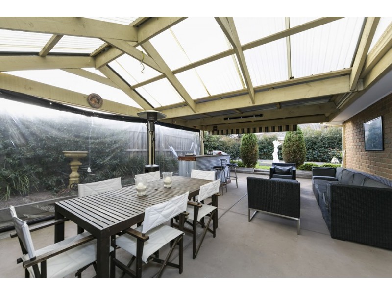 10 Lena Crt, Hoppers Crossing VIC 3029