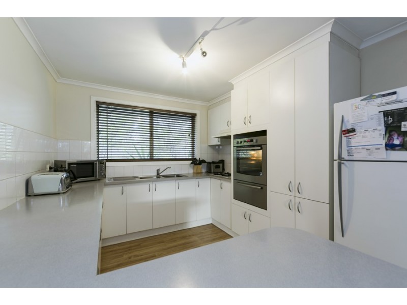 10 Lena Crt, Hoppers Crossing VIC 3029