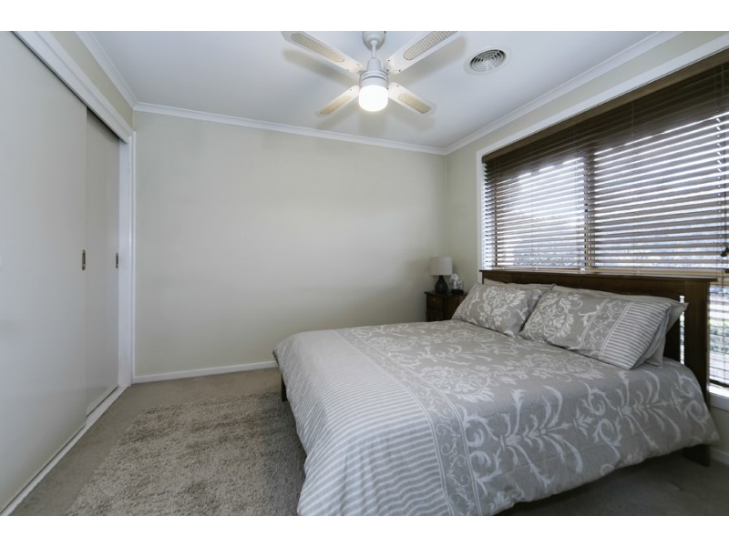 10 Lena Crt, Hoppers Crossing VIC 3029