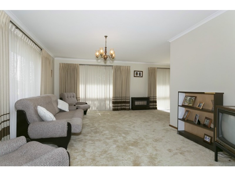 28 Quarbing Street, Werribee VIC 3030