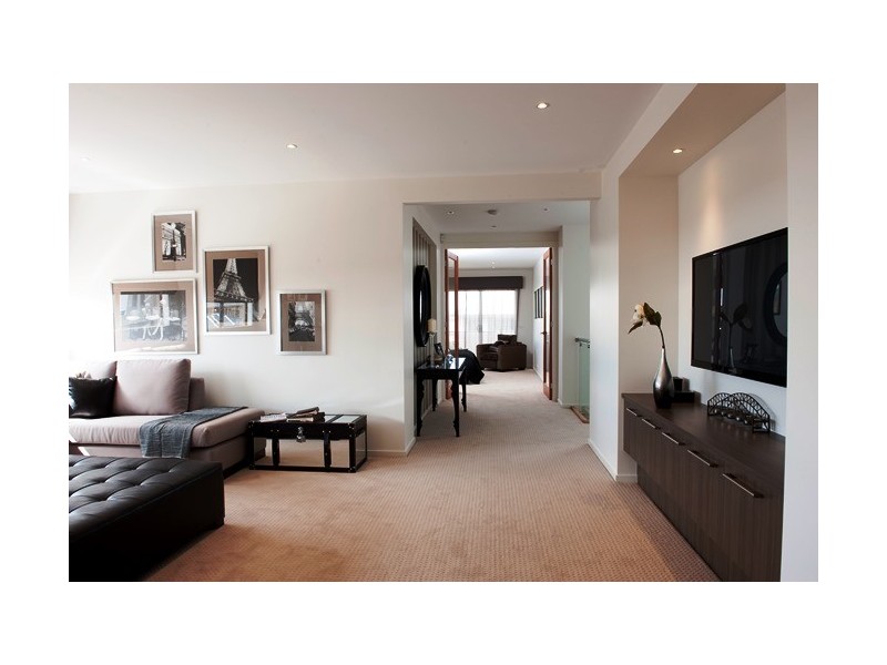 Taylors Hill VIC 3037