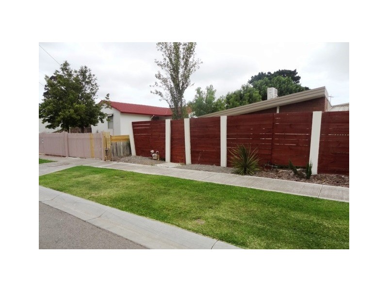 5/16 Centre Avenue, Werribee VIC 3030