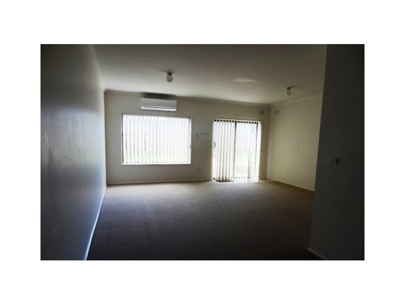 5/16 Centre Avenue, Werribee VIC 3030