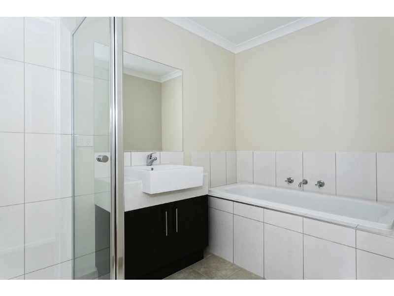 Melton South VIC 3338