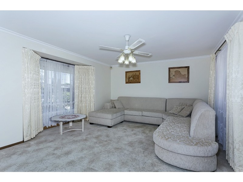 42 Bellbridge Drive, Hoppers Crossing VIC 3029