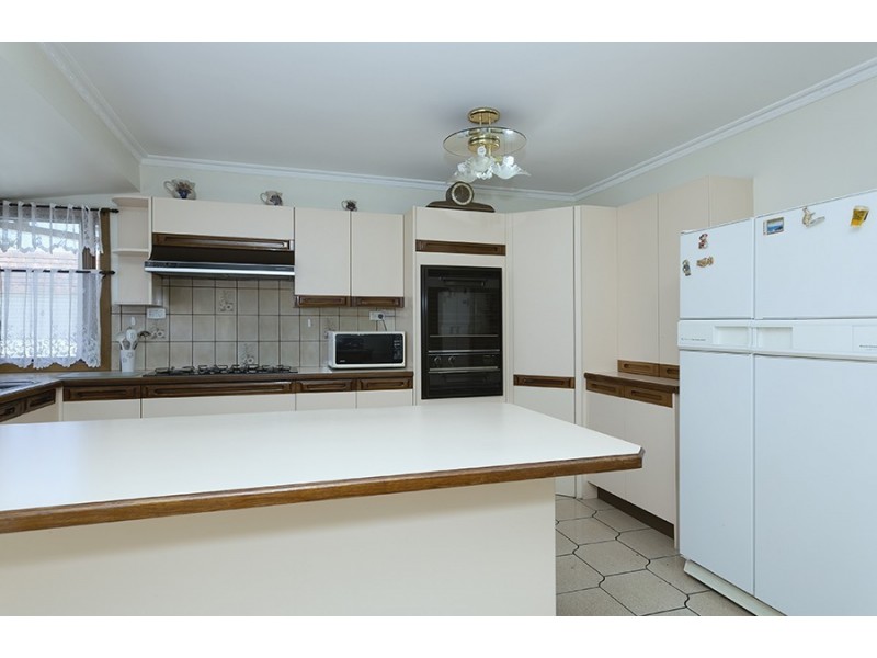 42 Bellbridge Drive, Hoppers Crossing VIC 3029