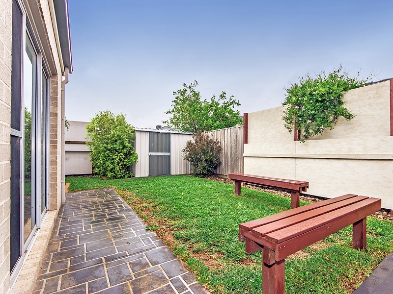 9 Blue Wren Drive, Williams Landing VIC 3027