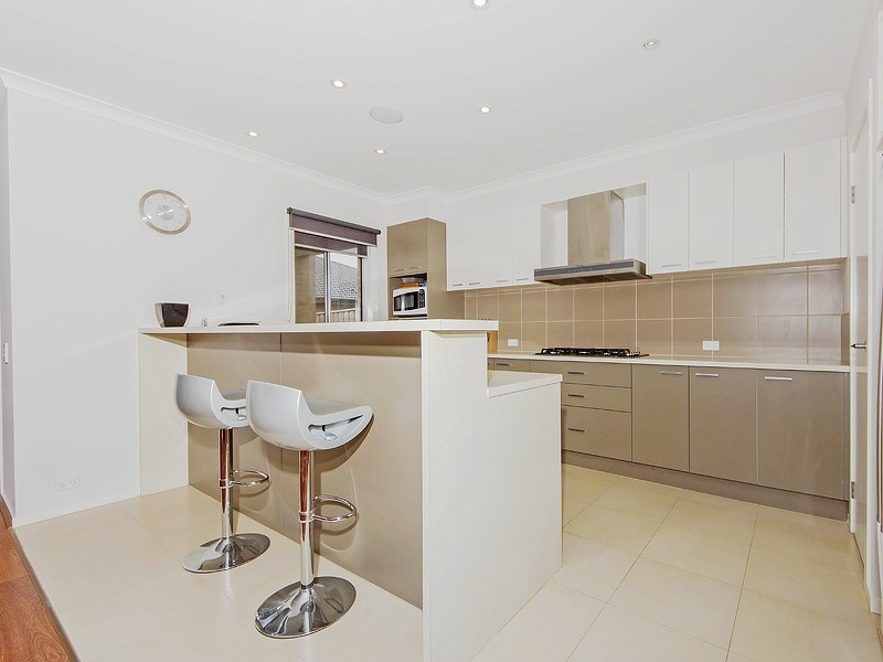 9 Blue Wren Drive, Williams Landing VIC 3027