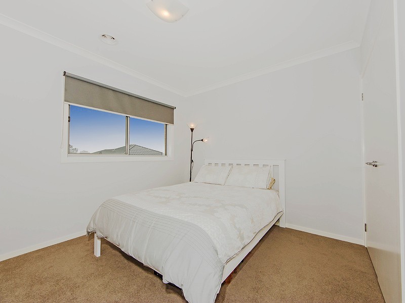 9 Blue Wren Drive, Williams Landing VIC 3027