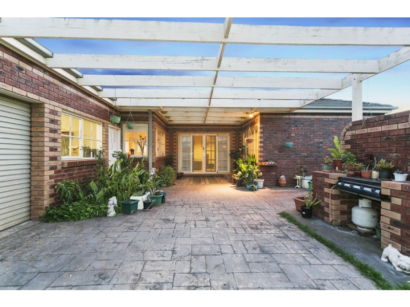 36 Hastings Ave, Hoppers Crossing VIC 3029