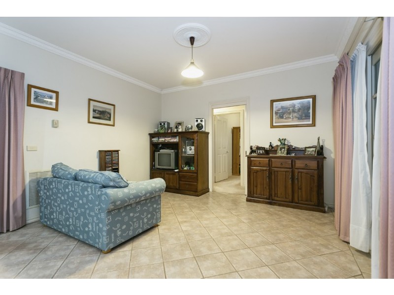36 Hastings Ave, Hoppers Crossing VIC 3029