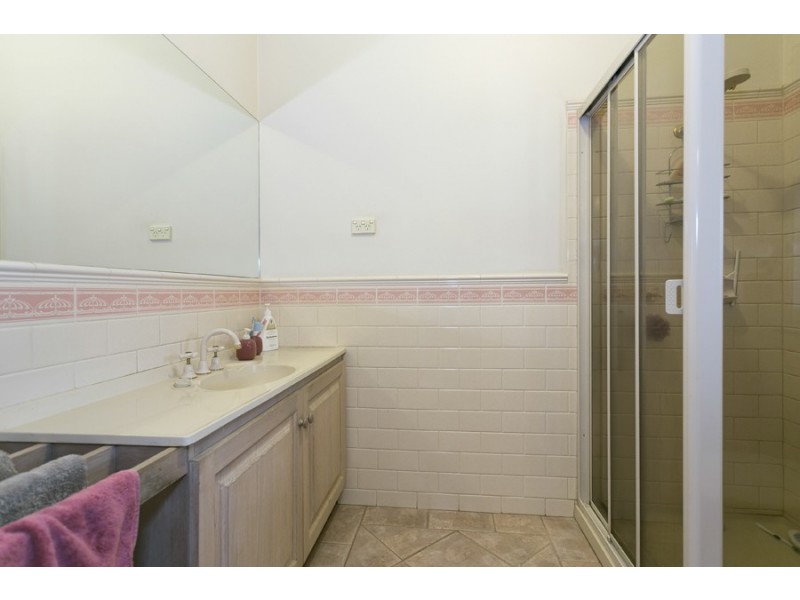 36 Hastings Ave, Hoppers Crossing VIC 3029