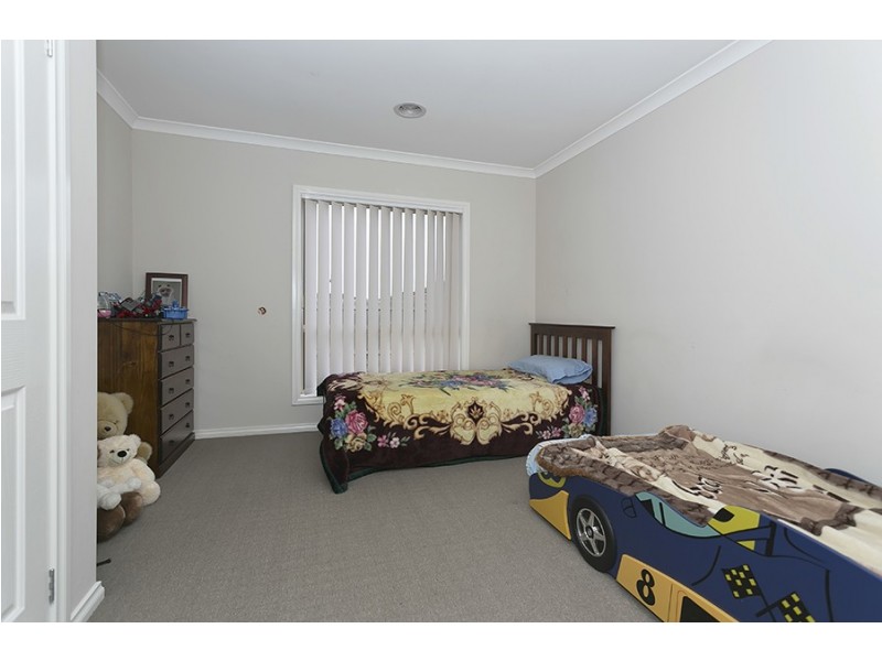 13 Gallop Crescent, Truganina VIC 3029