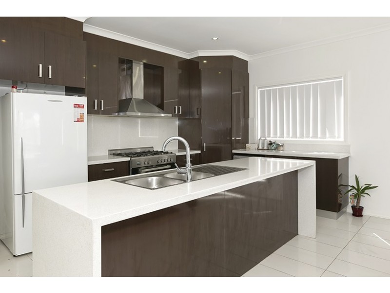 11 Morgan Crescent, Werribee VIC 3030