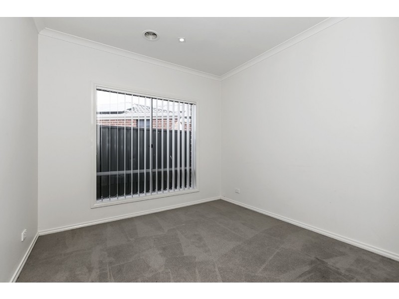 11 Morgan Crescent, Werribee VIC 3030