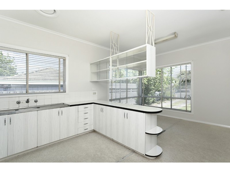 32 Moffat Crescent, Hoppers Crossing VIC 3029