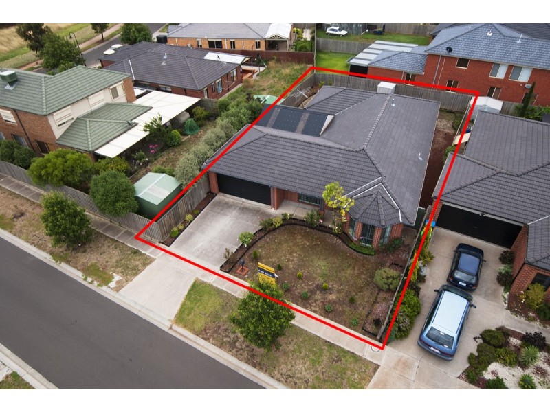 18 Ellesmere Way, Truganina VIC 3029