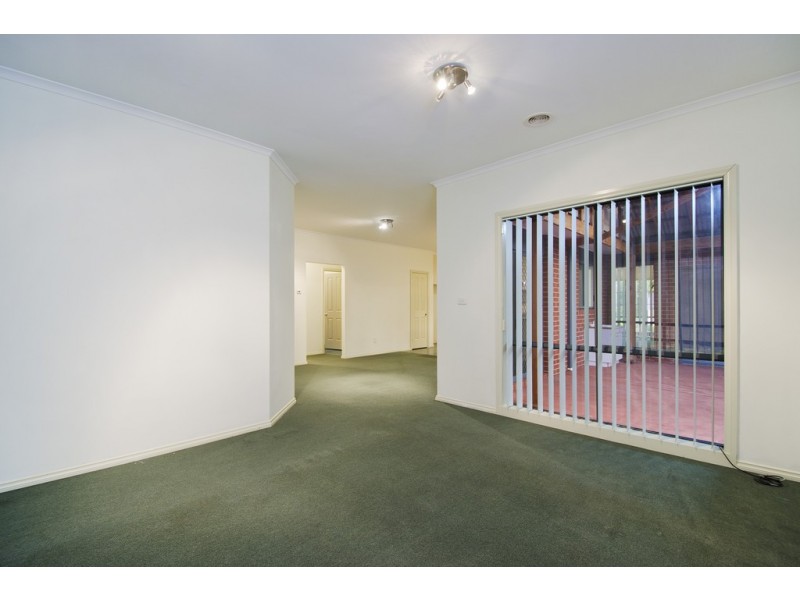 18 Ellesmere Way, Truganina VIC 3029