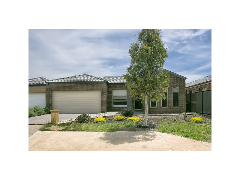 24 Brookwood St, Tarneit VIC 3029