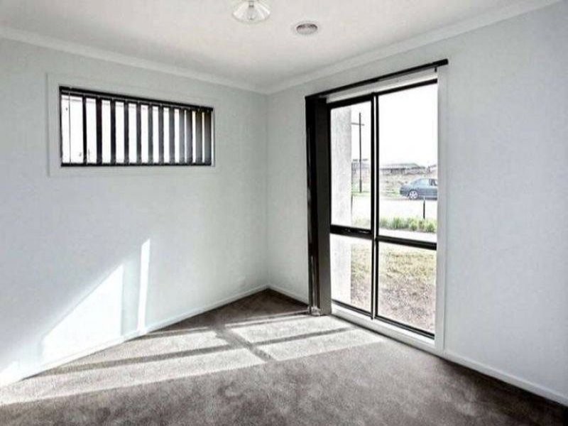 36 Edmund Drive, Tarneit VIC 3029