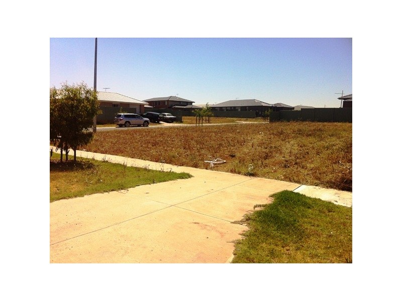 96 Ribblesdale Ave, Wyndham Vale VIC 3024