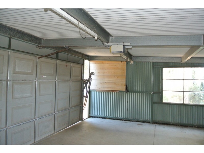 1070 Leakes Road, Mount Cottrell VIC 3024