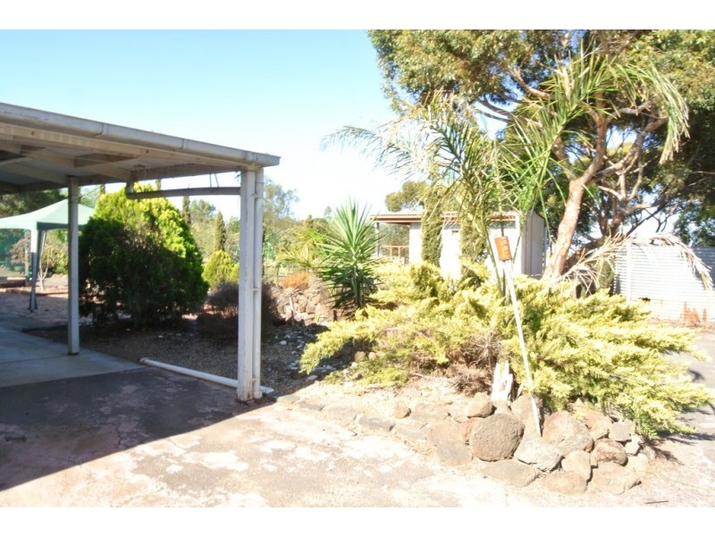 1070 Leakes Road, Mount Cottrell VIC 3024