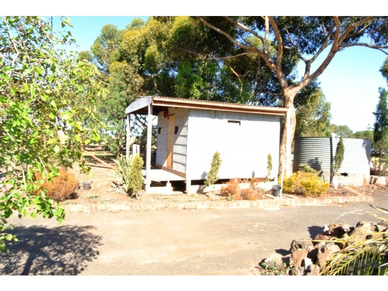 1070 Leakes Road, Mount Cottrell VIC 3024