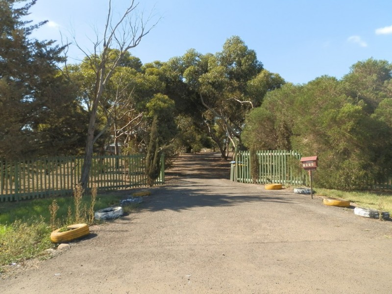 1070 Leakes Road, Mount Cottrell VIC 3024