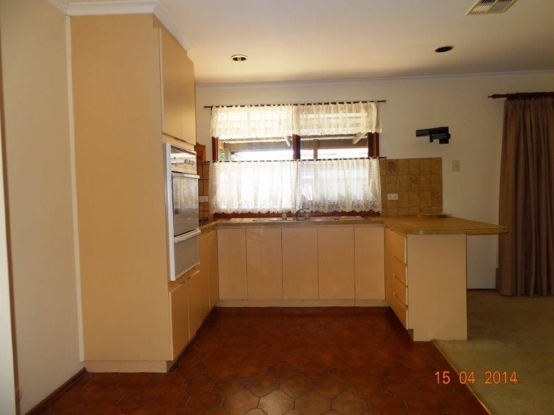 10 Bemboka Court, Werribee VIC 3030