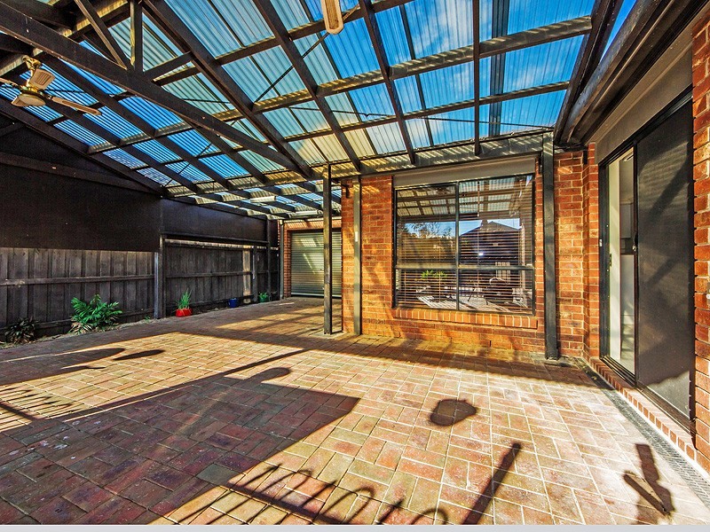 9 Tracey St, Werribee VIC 3030