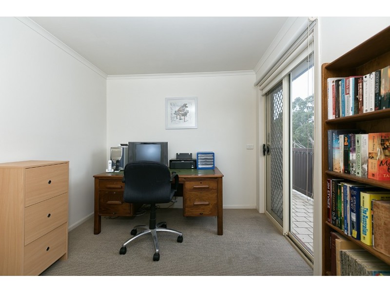 27 Almond Close, Werribee VIC 3030