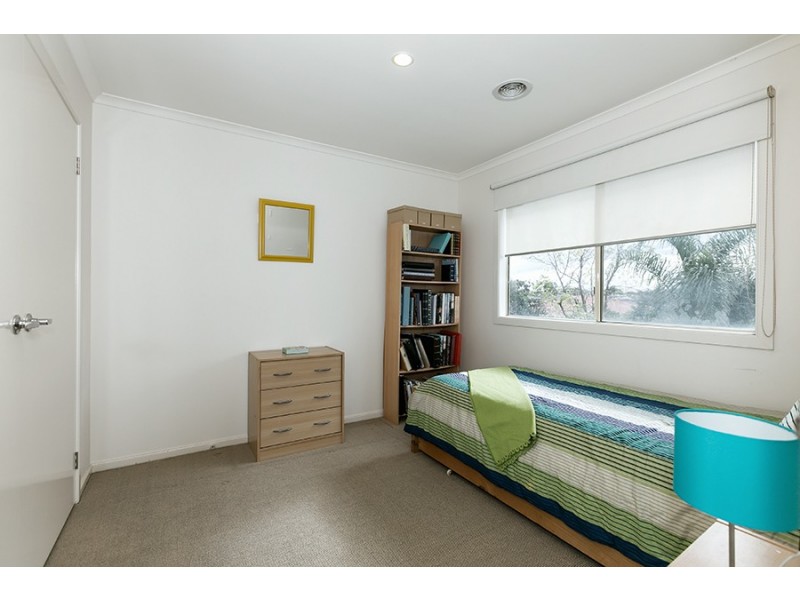27 Almond Close, Werribee VIC 3030