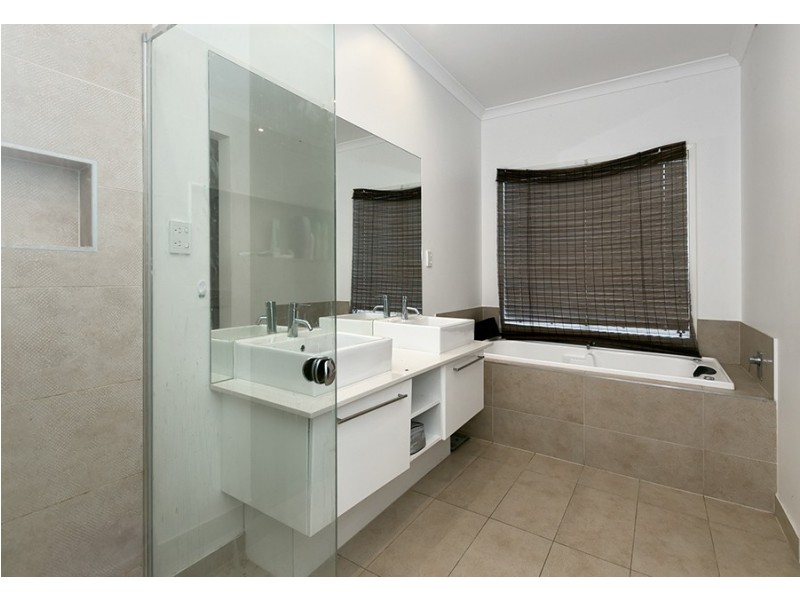 5 Hummingbird Blvd, Tarneit VIC 3029