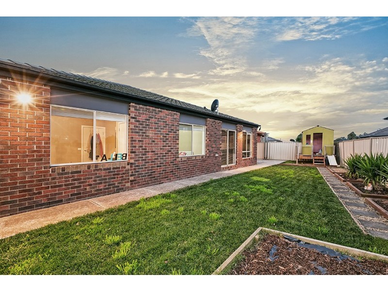 15 Nepean Way, Taylors Hill VIC 3037