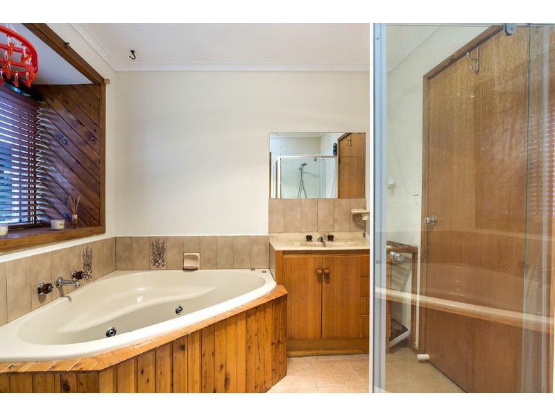 2 Wilton Close, Wyndham Vale VIC 3024