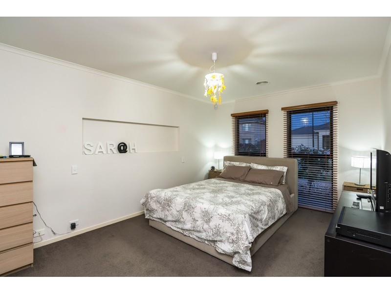 12 Blue wren Drive, Williams Landing VIC 3027