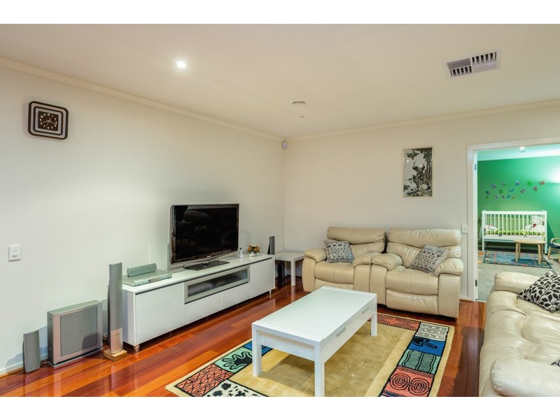 12 Blue wren Drive, Williams Landing VIC 3027