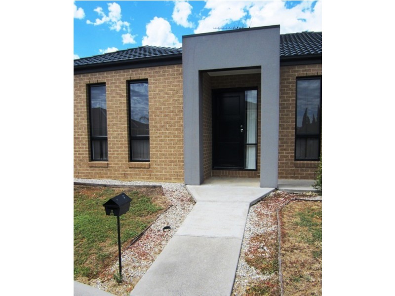 2/22 Jordyn Street, Tarneit VIC 3029