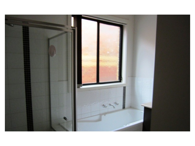 2/22 Jordyn Street, Tarneit VIC 3029